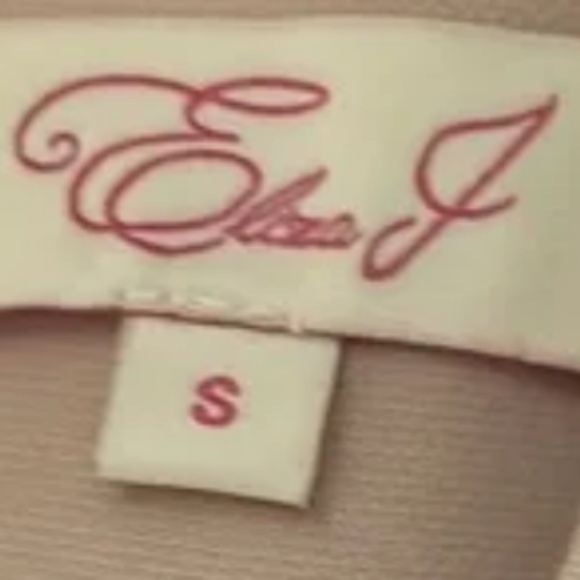 Eliza J - Picture 3 of 4